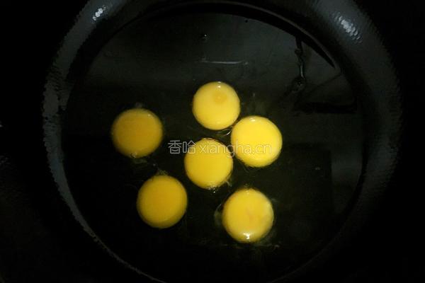 韭菜鸡蛋虾仁水饺的做法图解6