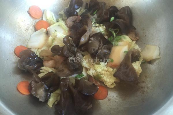 白菜炒木耳的做法图解6