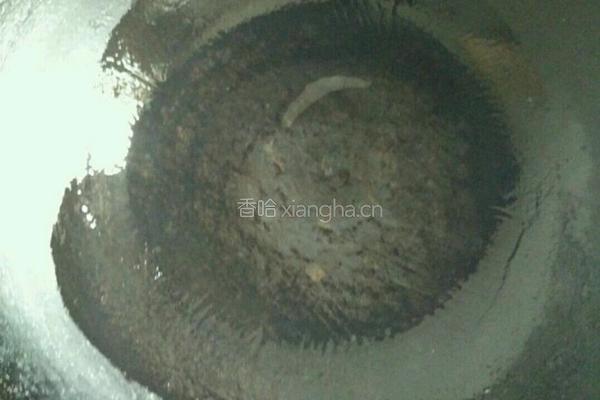 可乐炖鸡翅的做法图解2