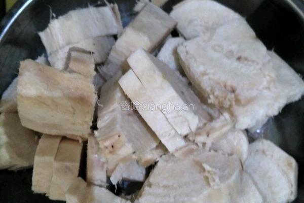 粉葛煲筒骨的做法图解1