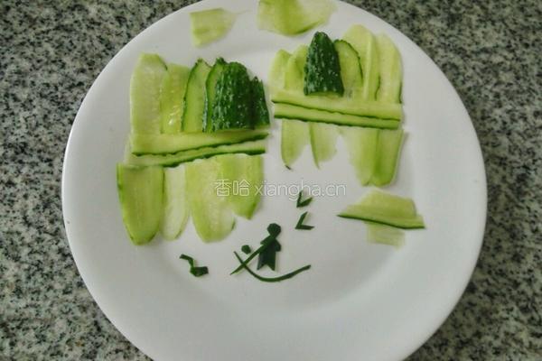 黄瓜拼盘（桂林山水）的做法图解7