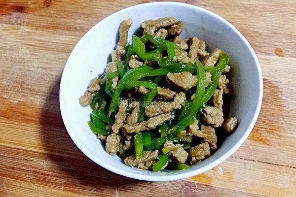尖椒肉丝卤手擀面的做法图解12