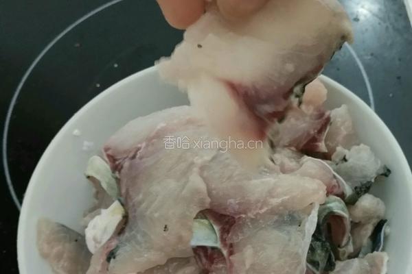 家常酸菜鱼的做法图解1