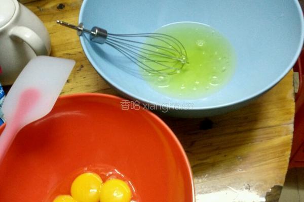 电饭煲蜂蜜蛋糕的做法图解1