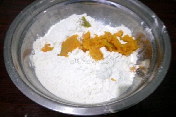 南瓜辣味芝麻卷的做法图解4