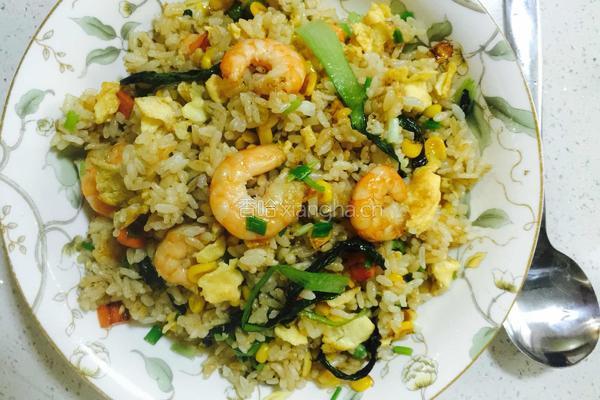 虾仁鸡蛋炒饭的做法图解11