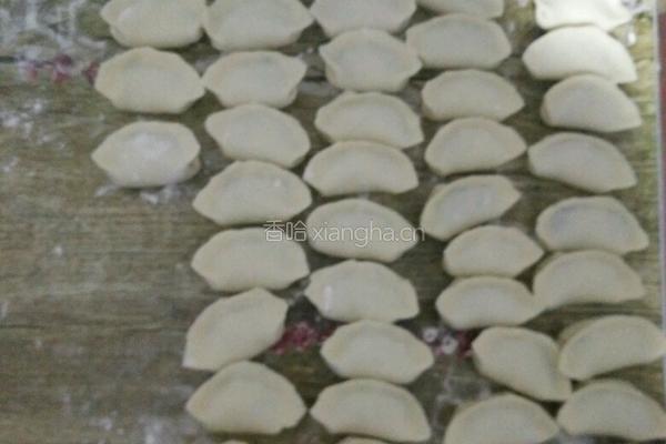 韭菜鸡蛋水饺的做法图解9