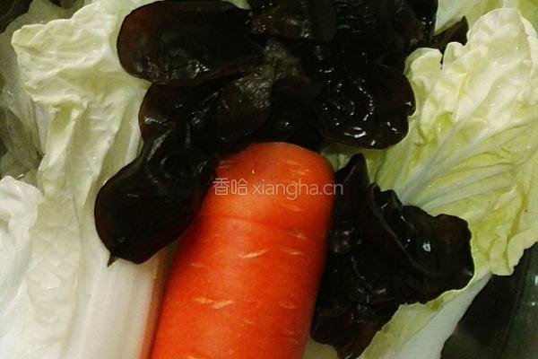 素炒小白菜的做法图解1
