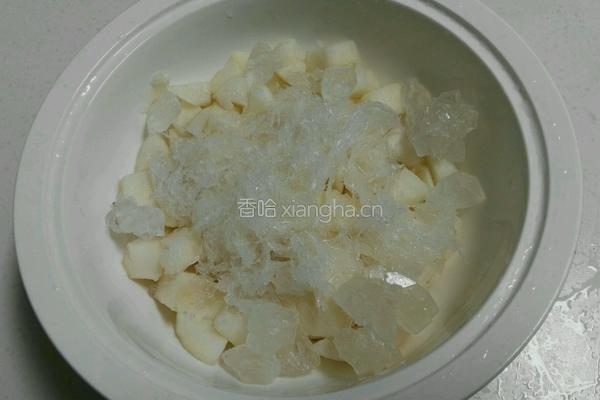 冰糖雪梨炖燕窝的做法图解7