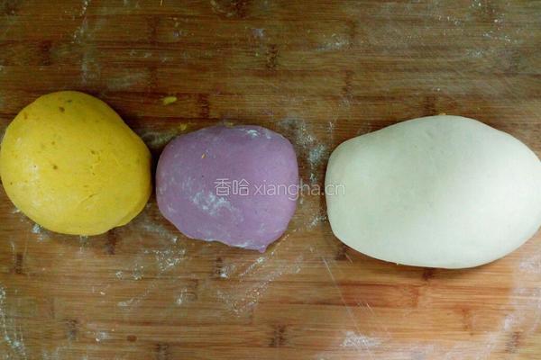 花样馒头的做法图解1