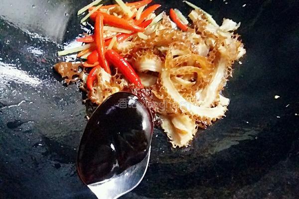 香蒜榨菜炒金钱肚(开胃版)的做法图解11
