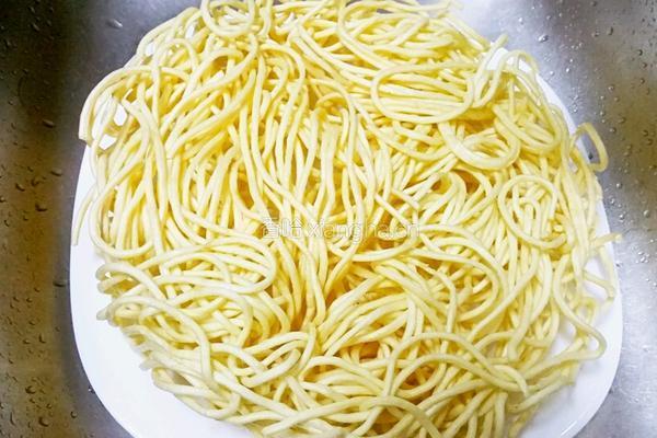 大虾伊面的做法图解4