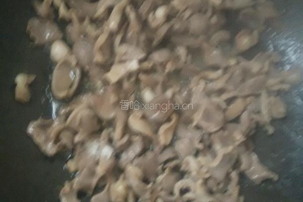 酸豆角炒鸡杂的做法图解6