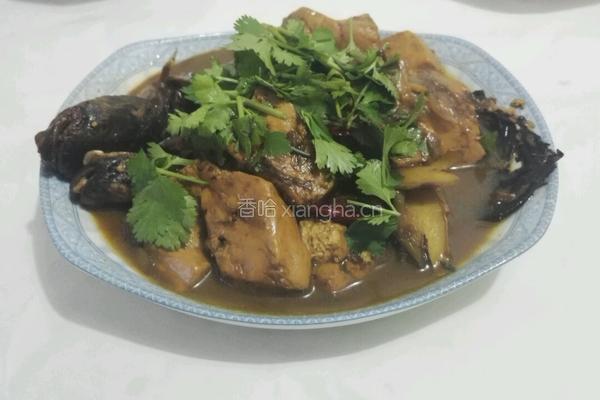 鲶鱼炖豆腐