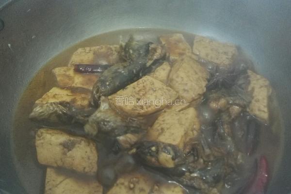鲶鱼炖豆腐的做法图解17