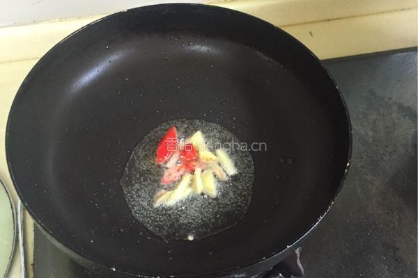 红烧鸡尖的做法图解2