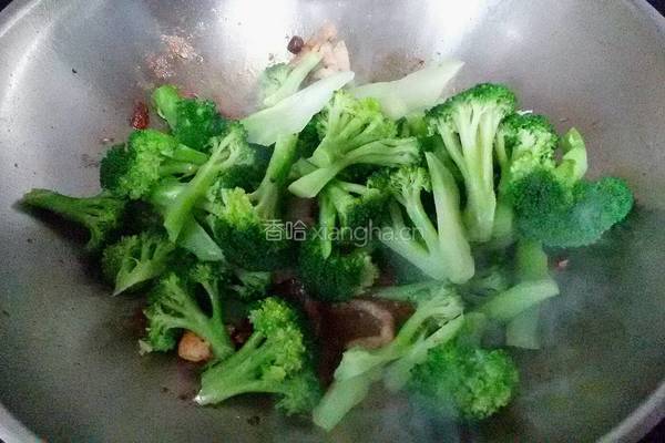  豆豉炝炒西兰花的做法图解6