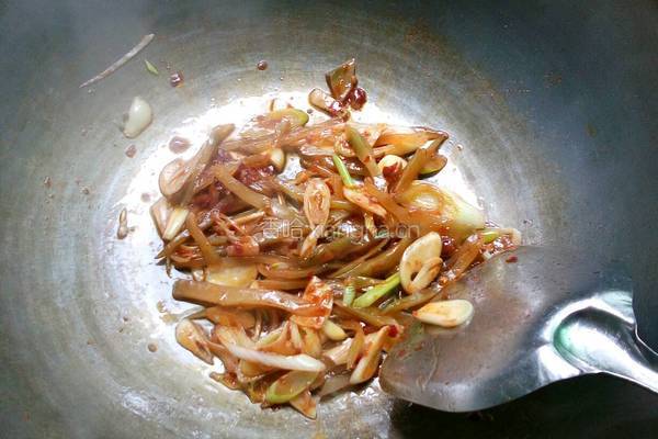 芹菜年糕的做法图解3