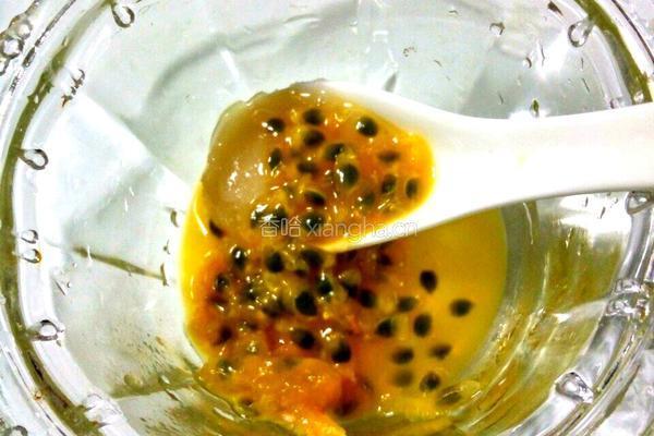 天然蜂蜜百香果饮的做法图解7