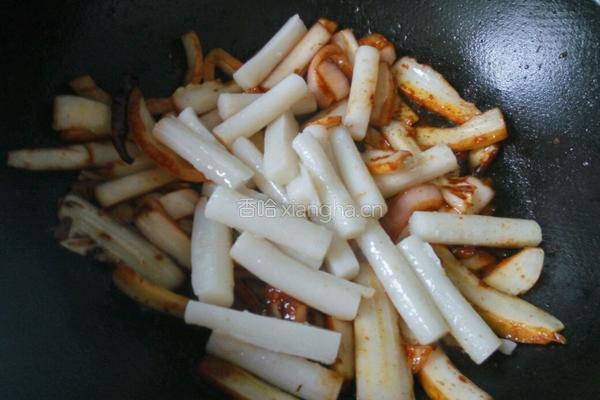 白菜炒年糕的做法图解7