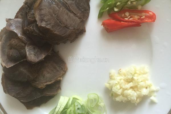 扒牛肉条的做法图解1