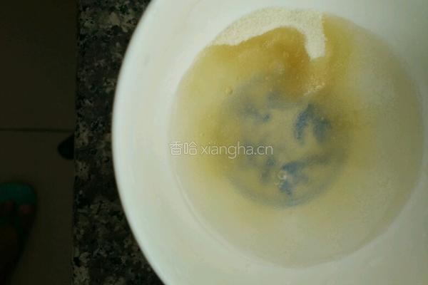 奶香椰丝小方块的做法图解3