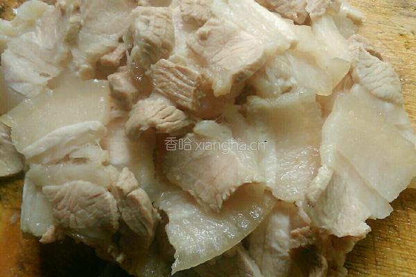 蒜苗回锅肉的做法图解5