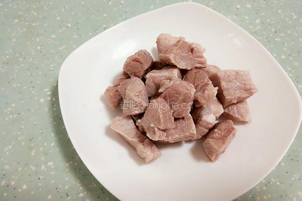 羊肚菌炖海螺的做法图解2