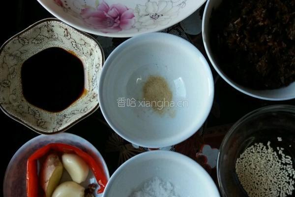 咸扣肉（咸烧白）的做法图解1