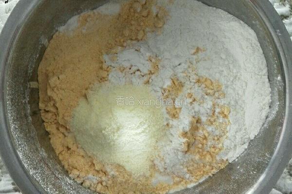 开心玉米馍的做法图解1