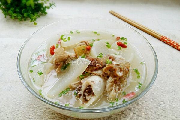 白萝卜骨头汤的做法图解17