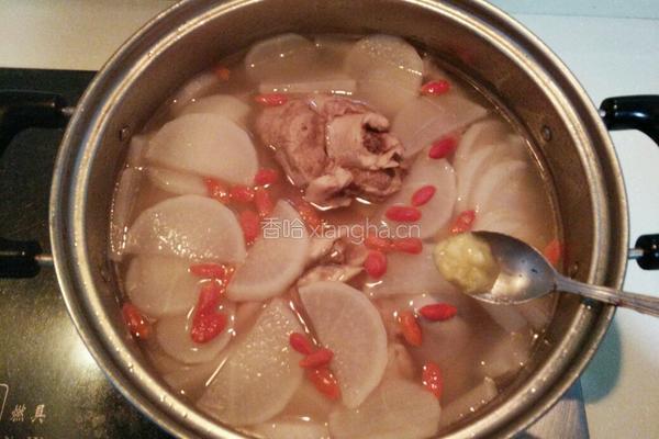 白萝卜骨头汤的做法图解14