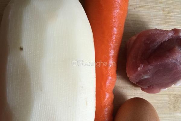 藕香肉饼的做法图解1
