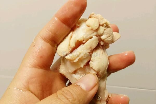 茶树菇烧鸡翅的做法图解4