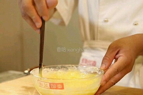 鸡蛋虾仁的做法图解3