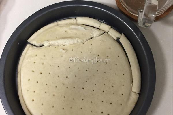 火腿芝士披萨的做法图解1