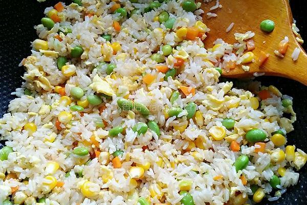 鸡蛋炒饭的做法图解8