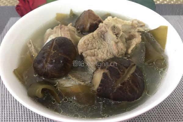 猪小排花菇海带结汤的做法图解9