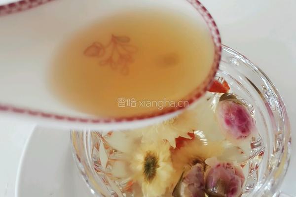 蜂蜜枸杞花菜的做法图解6