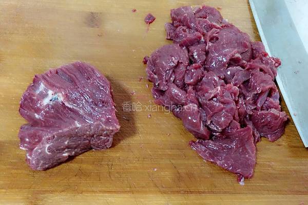 洋葱炒牛肉的做法图解1