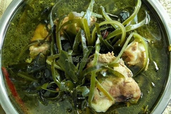 香菇海带炖排骨的做法图解6