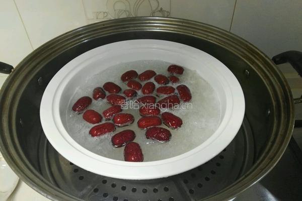 红枣冰糖炖燕窝的做法图解6