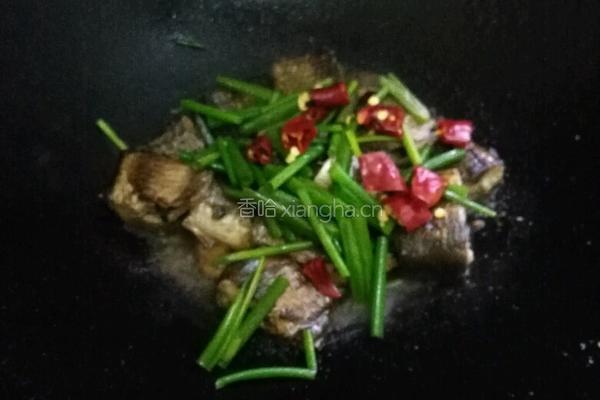 香煎秋刀鱼的做法图解7
