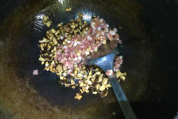 青菜香菇腊肠菜饭的做法图解7