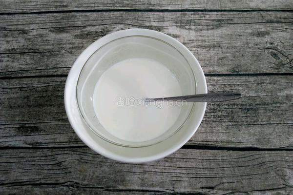 炼乳布丁的做法图解2