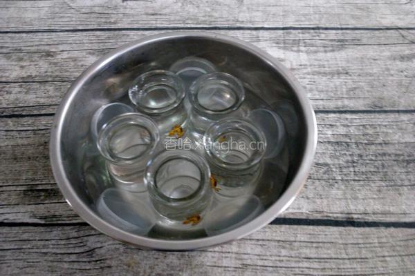 炼乳布丁的做法图解4