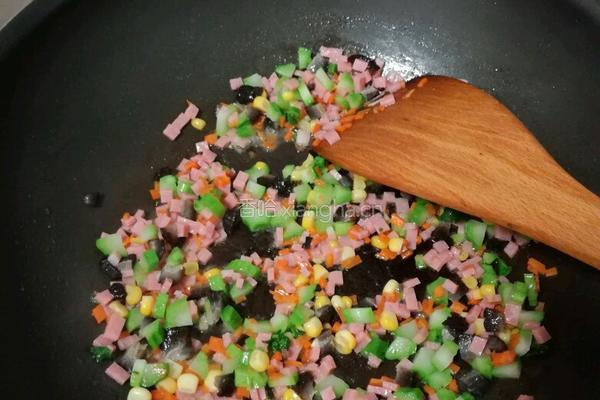 海参xo酱炒饭的做法图解4