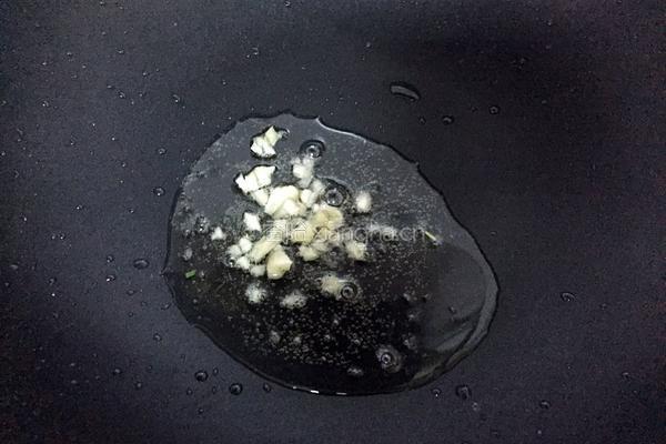 鸡肉炒香菇的做法图解2