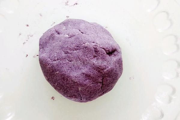 红薯黑米饼的做法图解7