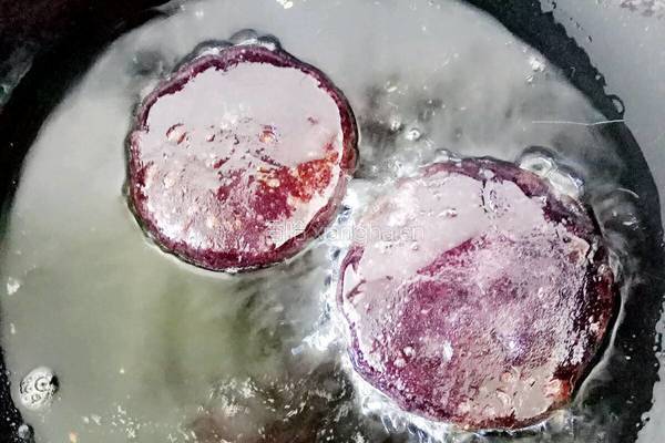 红薯黑米饼的做法图解14